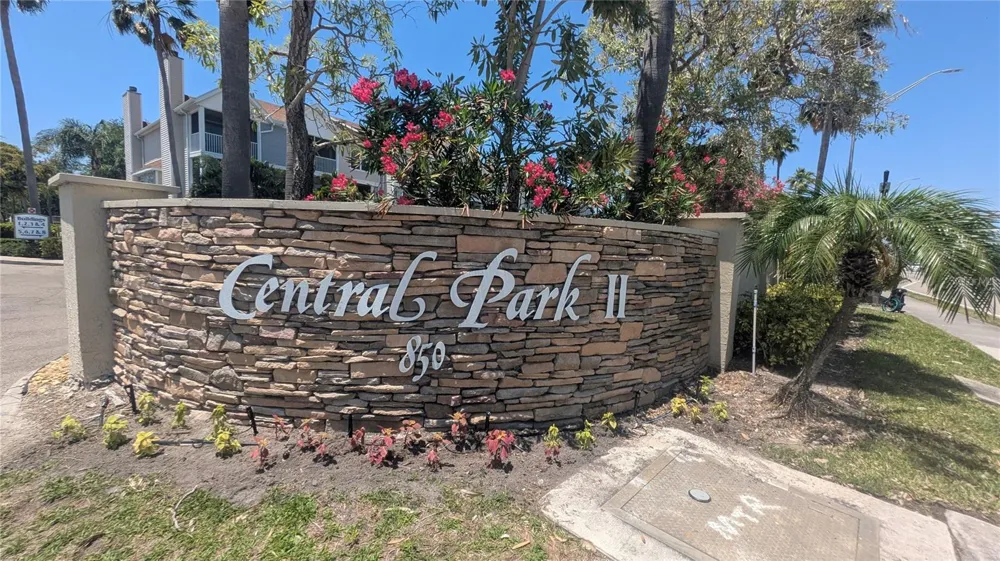 850 S TAMIAMI TRAIL #409 Sarasota, FL 34236