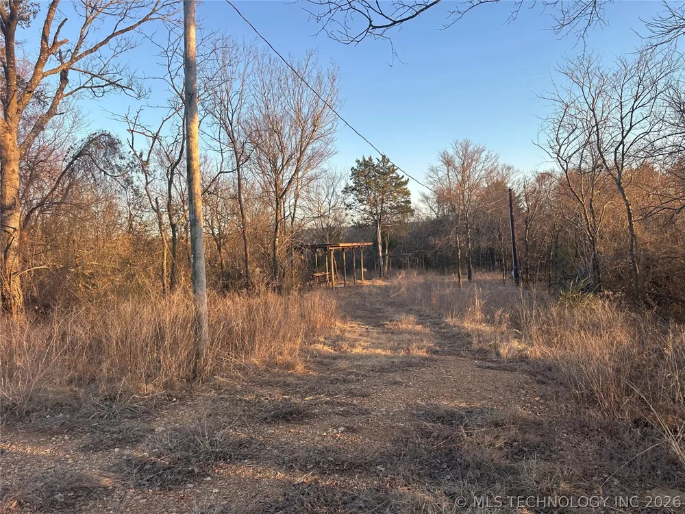 416067 E 1841 ROAD Moyers, OK 74557