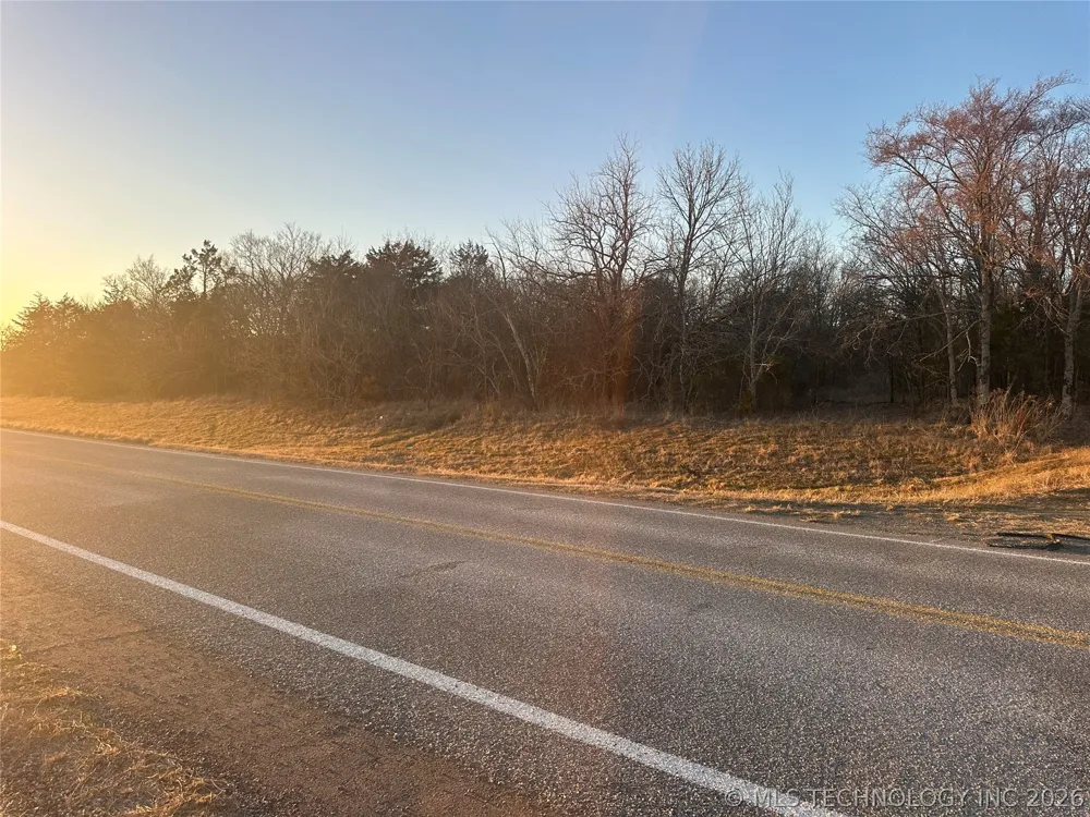 416067 E 1841 ROAD Moyers, OK 74557