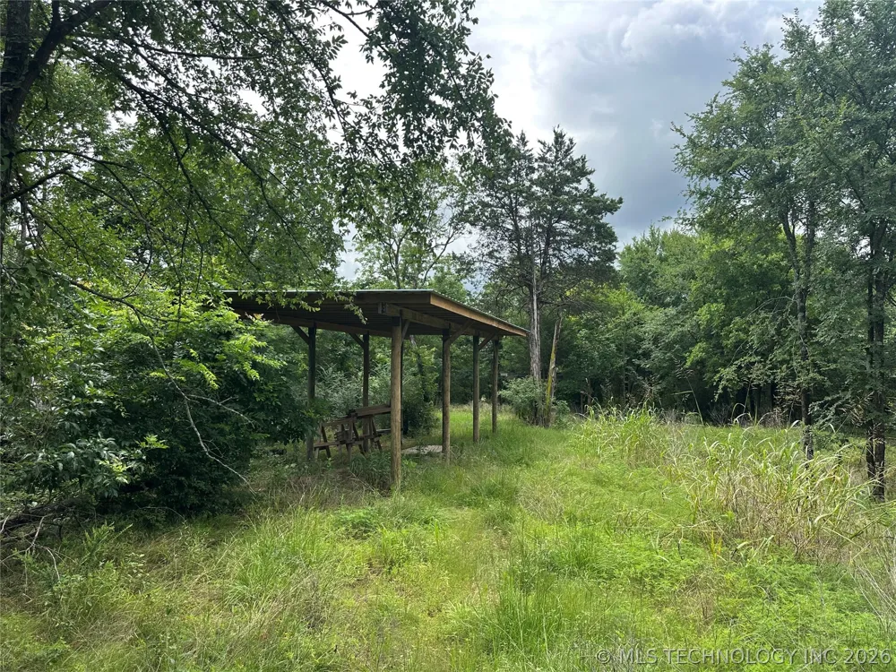 416067 E 1841 ROAD Moyers, OK 74557