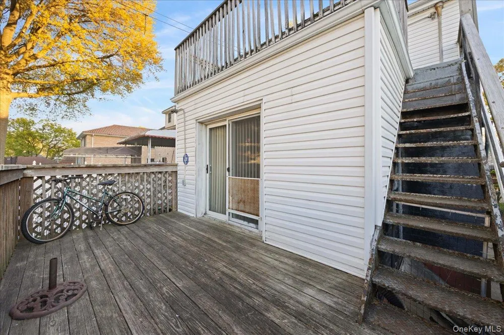 3181 Waterbury Avenue Bronx, NY 10465