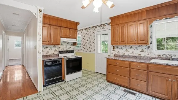 91 Golden Rd Lynchburg, TN 37352