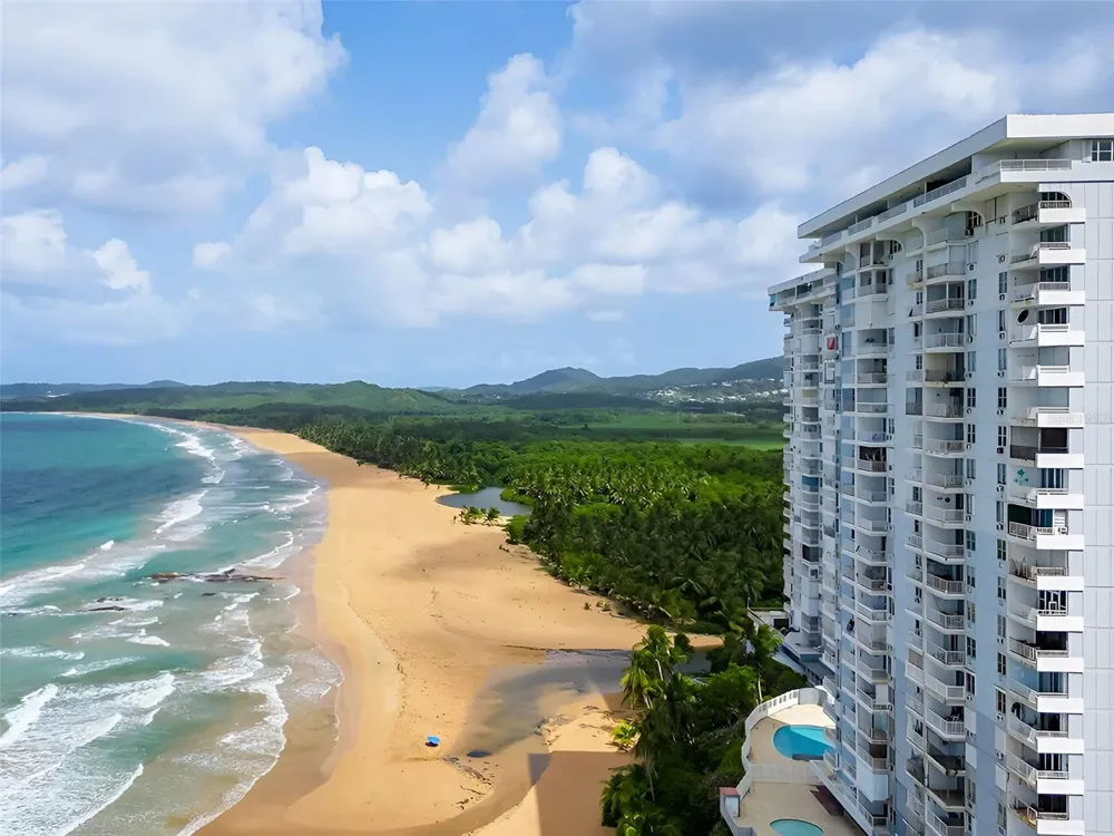 CONDOMINIO SANDY HILLS W #19B Luquillo, PR 00773