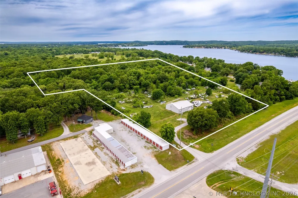 25801 S 655 ROAD Grove, OK 74344