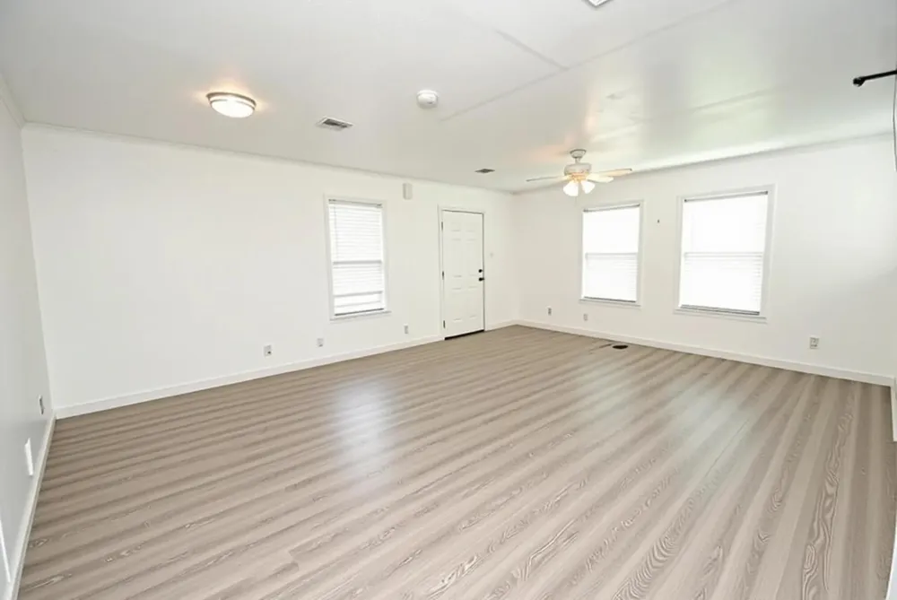 1231 W 7th Street Freeport, TX 77541