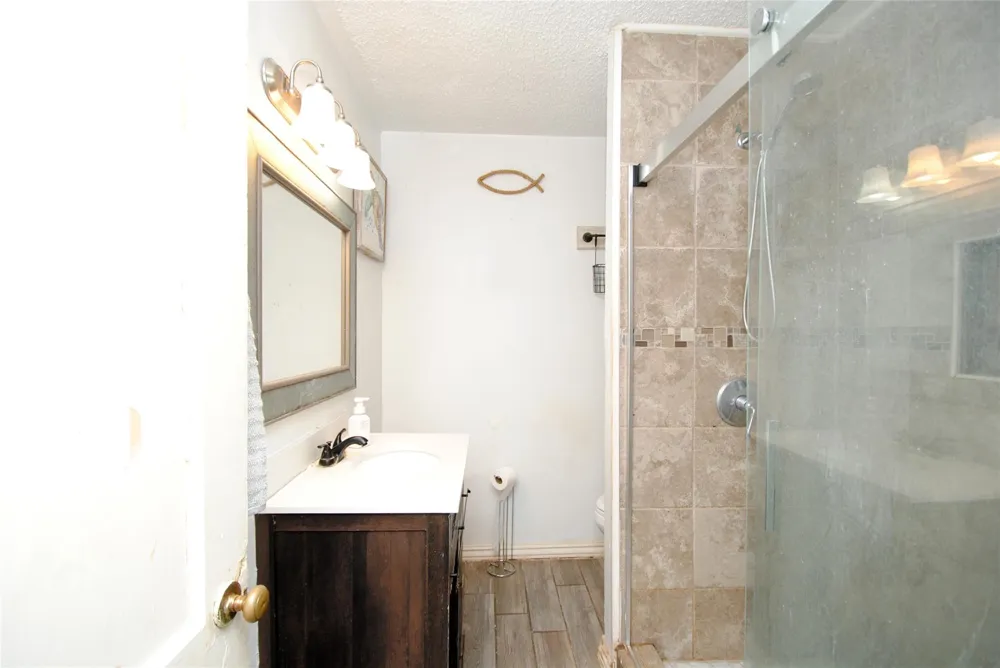 1231 W 7th Street Freeport, TX 77541