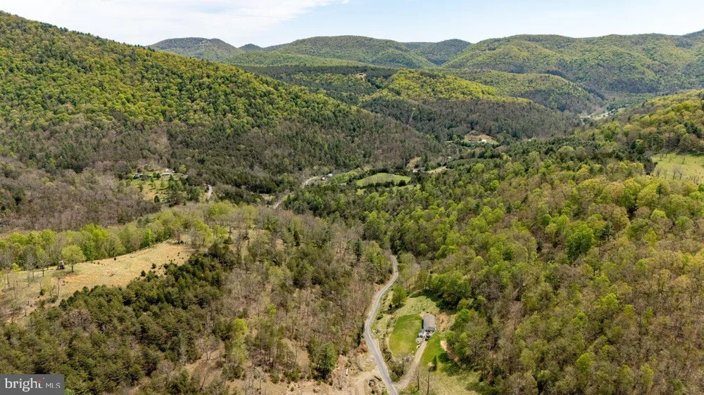 24 STRAUTER ROAD Franklin, WV 26807