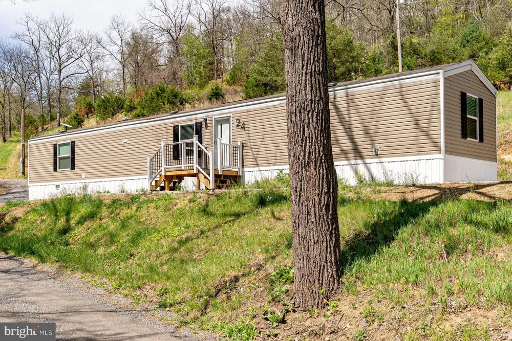 24 STRAUTER ROAD Franklin, WV 26807
