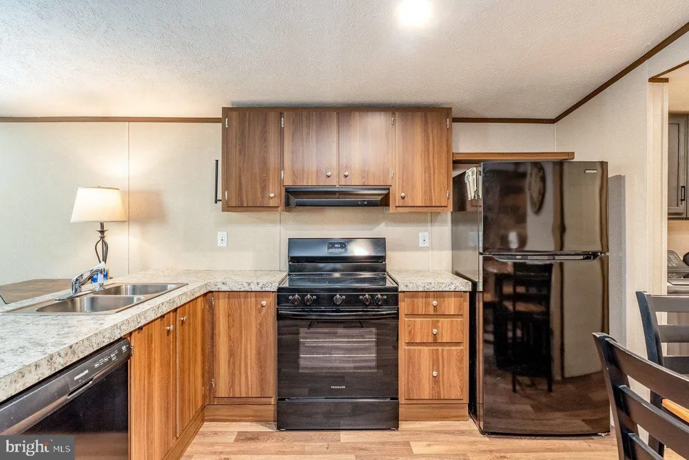 24 STRAUTER ROAD Franklin, WV 26807