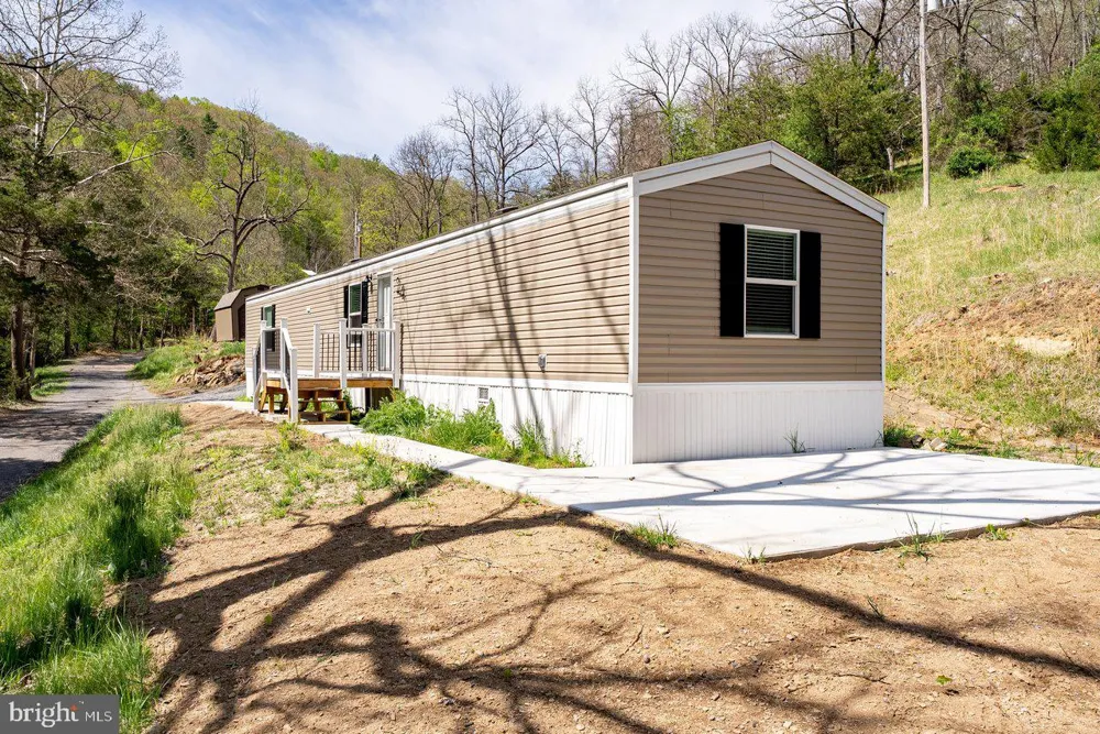 24 STRAUTER ROAD Franklin, WV 26807