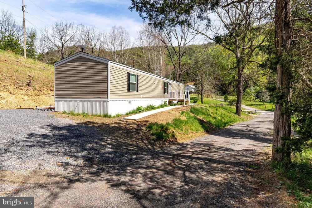24 STRAUTER ROAD Franklin, WV 26807