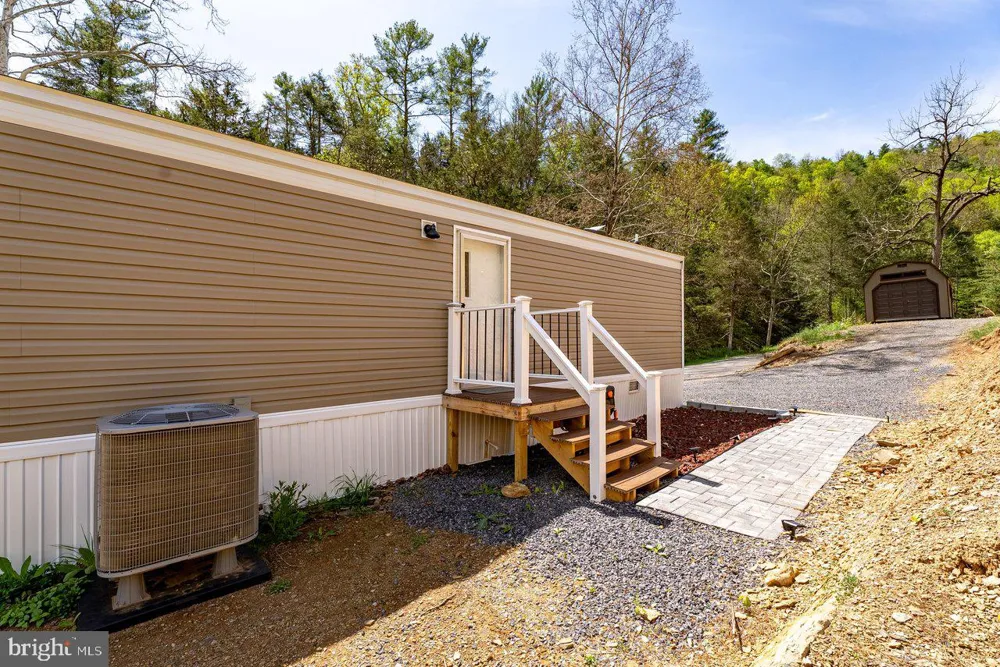 24 STRAUTER ROAD Franklin, WV 26807