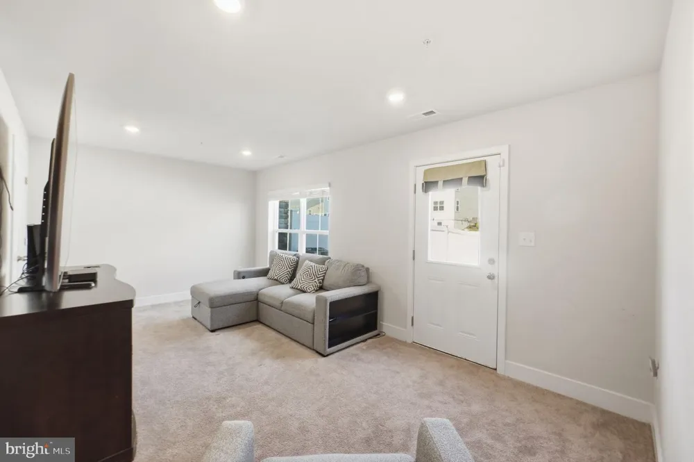 10915 DRUMMOND PLACE White Plains, MD 20695