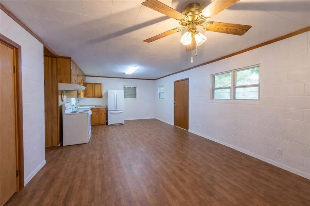 195 Carmel Drive Sandia, TX 78383