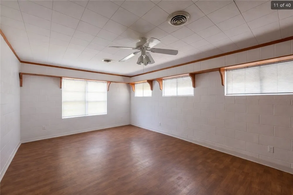 195 Carmel Drive Sandia, TX 78383