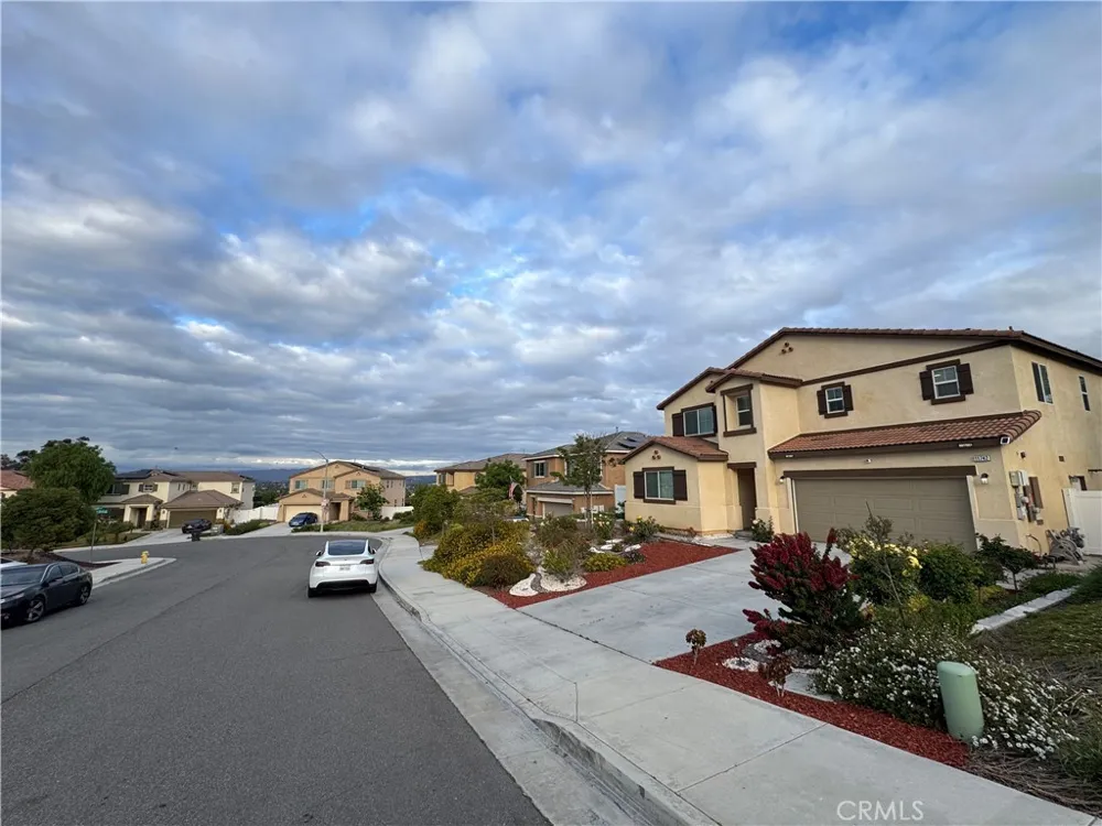 11742 Connell Riverside, CA 92505