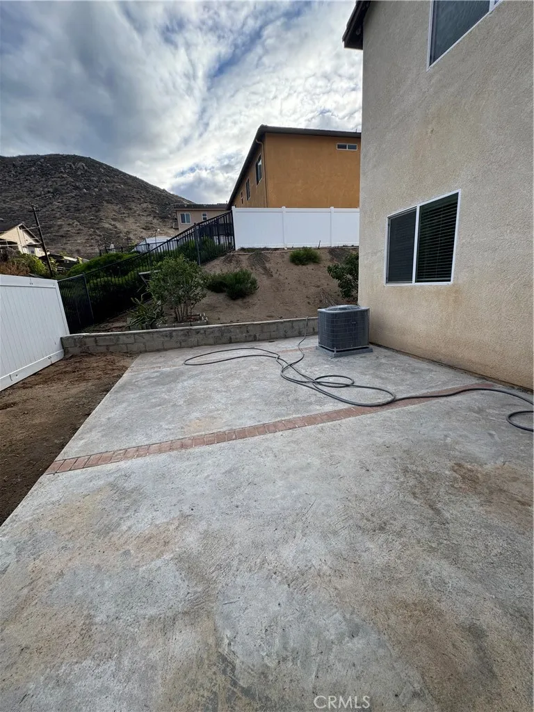 11742 Connell Riverside, CA 92505