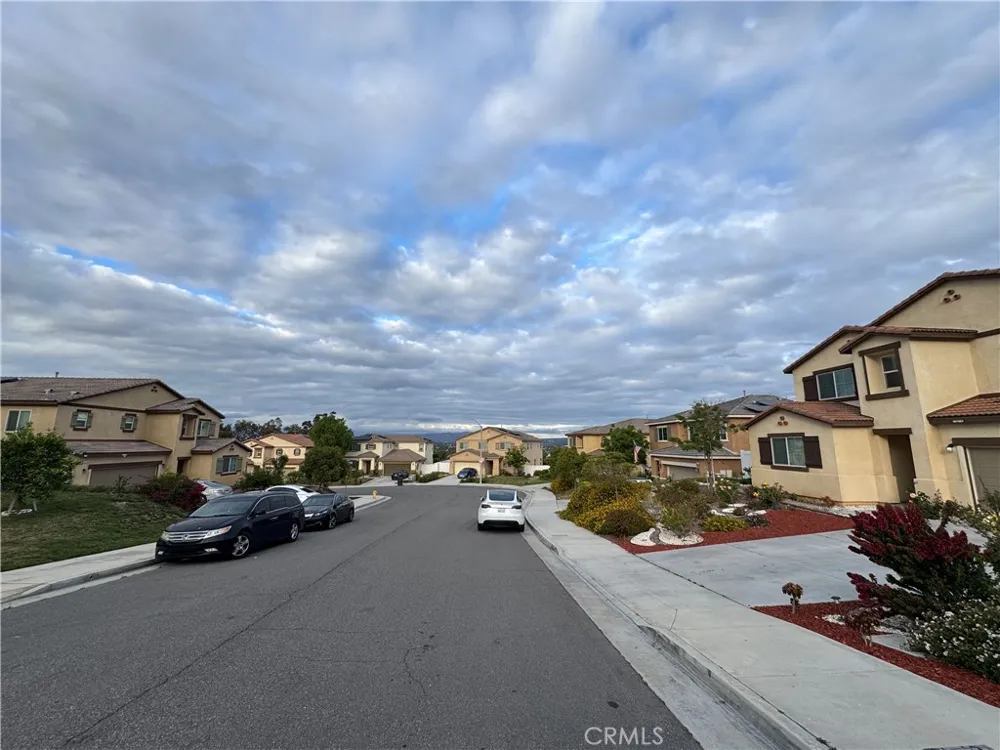 11742 Connell Riverside, CA 92505