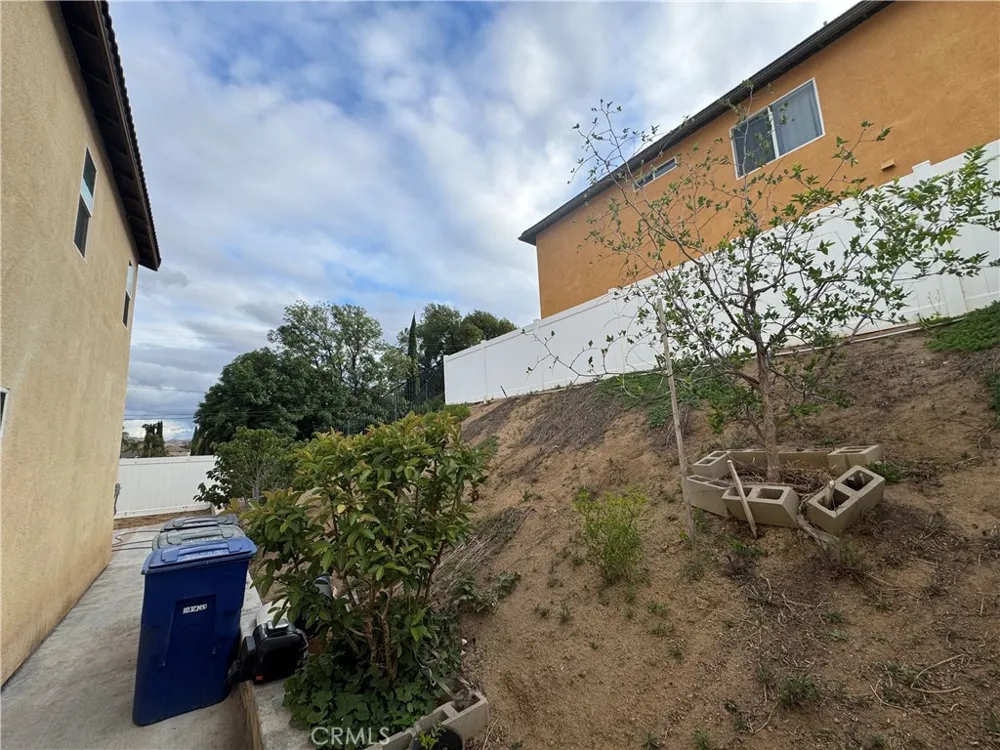 11742 Connell Riverside, CA 92505