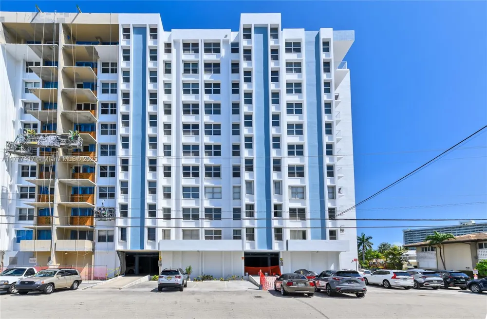 2881 NE 33rd Ct #PHC Fort Lauderdale, FL 33306