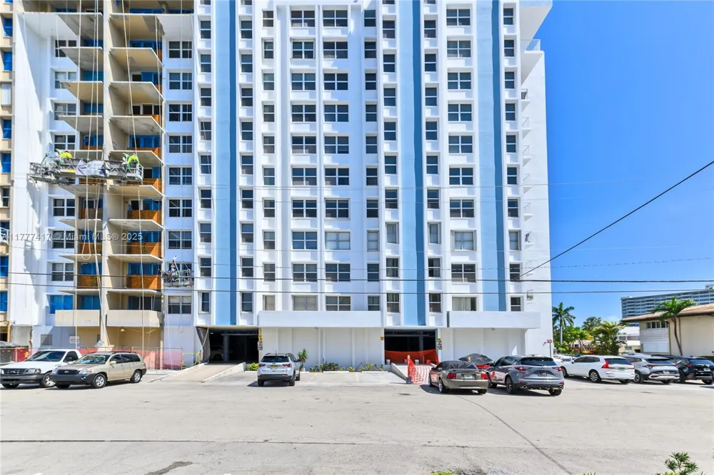 2881 NE 33rd Ct #PHC Fort Lauderdale, FL 33306