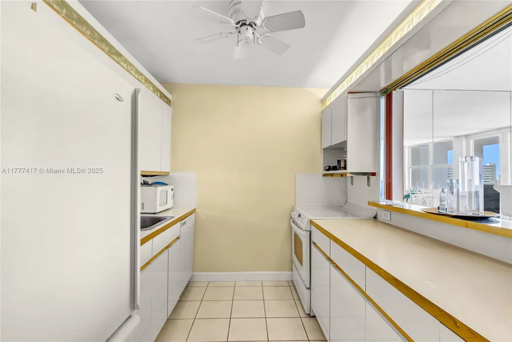 2881 NE 33rd Ct #PHC Fort Lauderdale, FL 33306