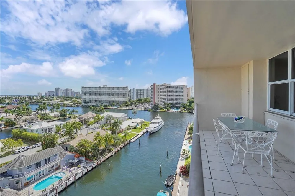2881 NE 33rd Ct #PHC Fort Lauderdale, FL 33306