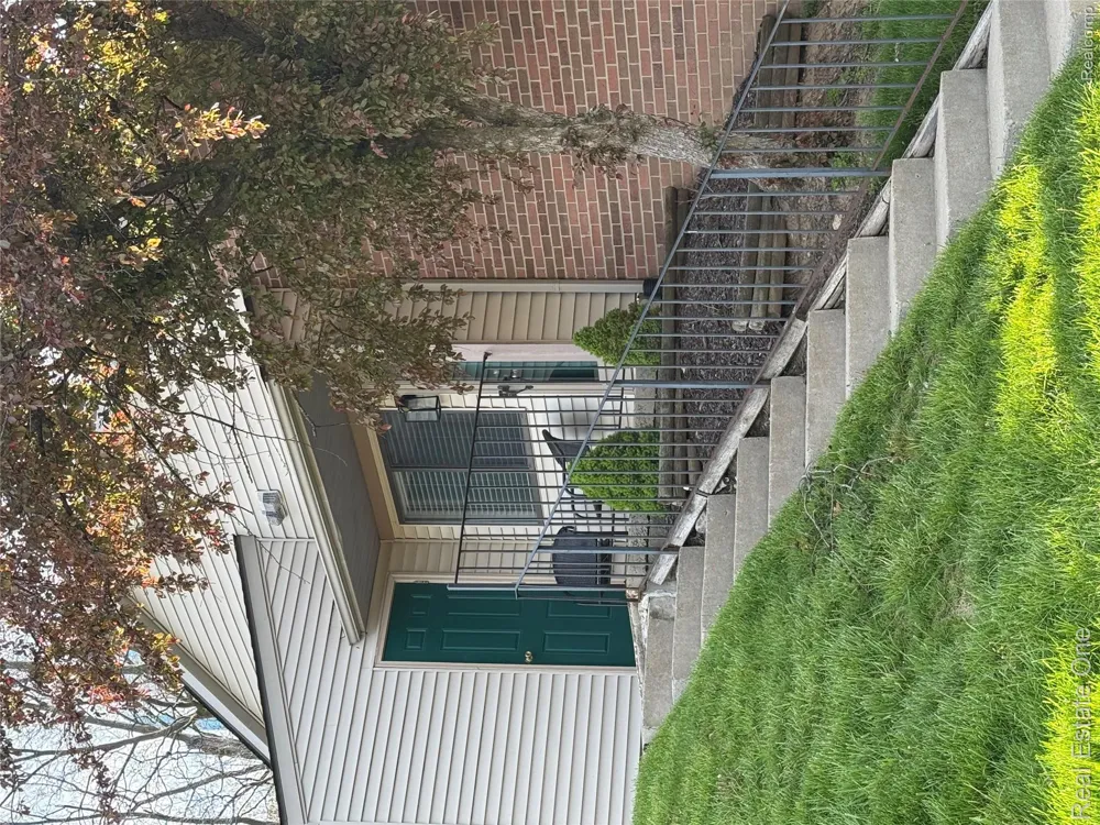 403 Water Tower Circle #92 Brighton City, MI 48116