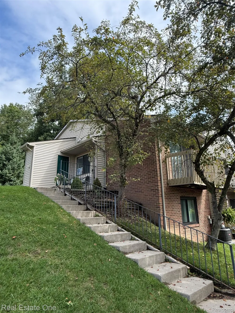 403 Water Tower Circle #92 Brighton City, MI 48116