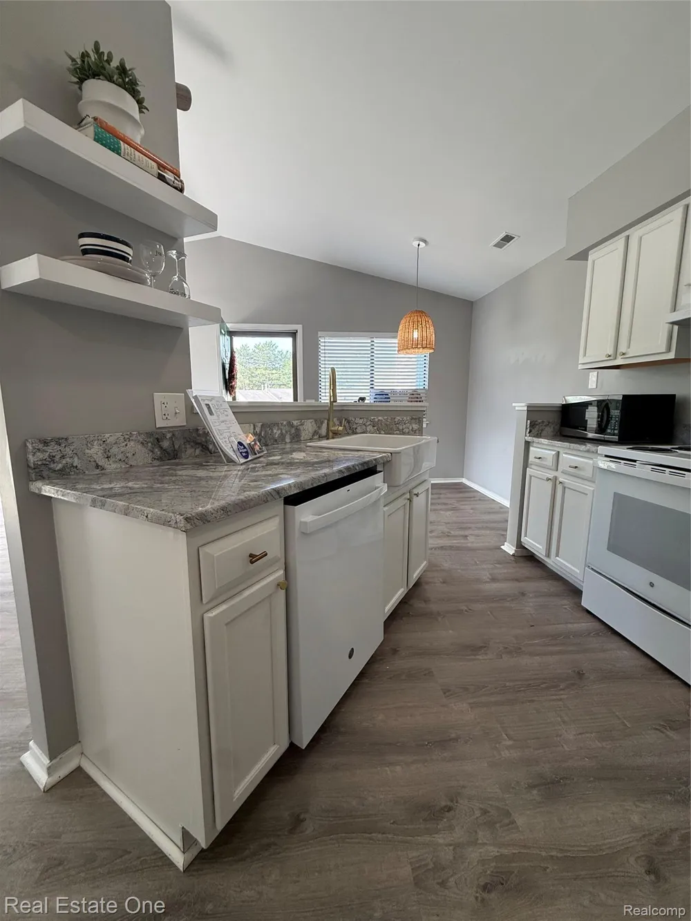 403 Water Tower Circle #92 Brighton City, MI 48116