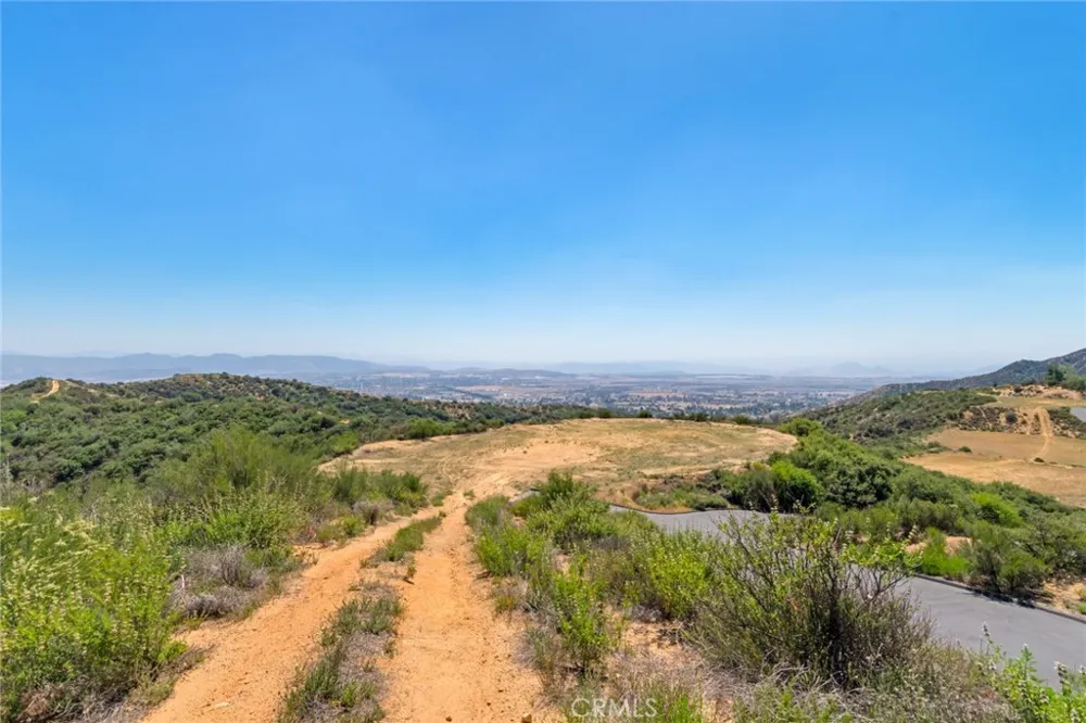 39537 Eastview Court Yucaipa, CA 92399
