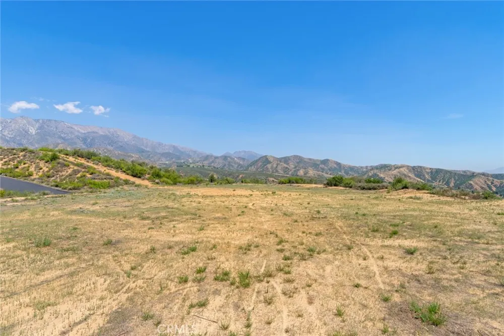 39537 Eastview Court Yucaipa, CA 92399
