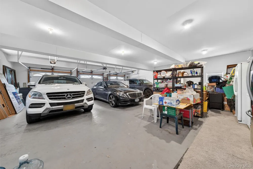 23 Greenwich Avenue Woodbury, NY 10917