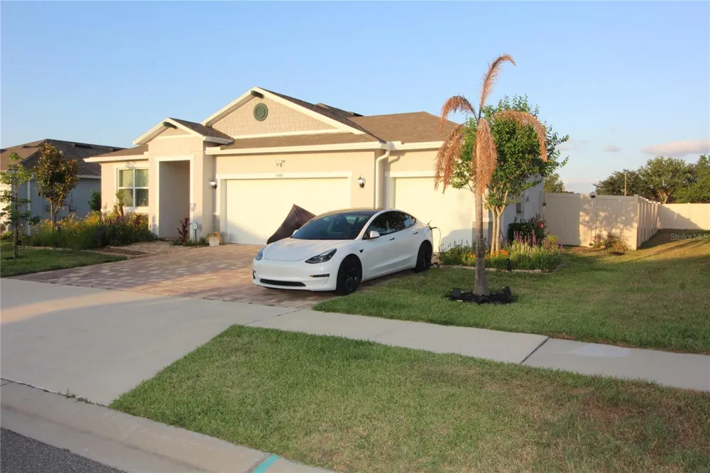 9449 SANDERS PARK PLACE Seffner, FL 33584