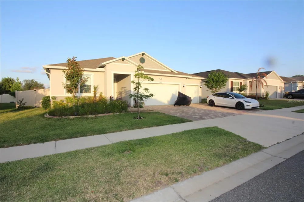 9449 SANDERS PARK PLACE Seffner, FL 33584