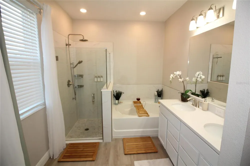 9449 SANDERS PARK PLACE Seffner, FL 33584
