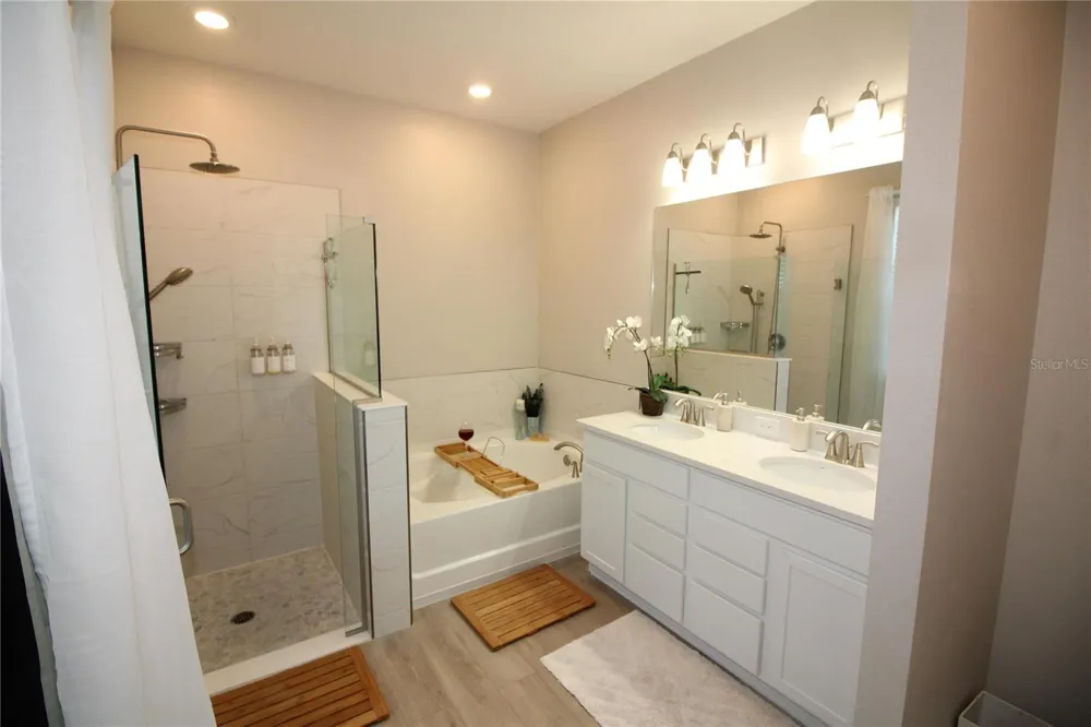 9449 SANDERS PARK PLACE Seffner, FL 33584