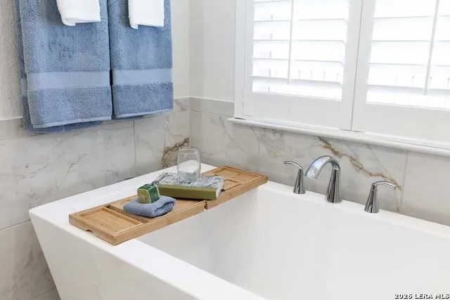 212 Missouri Primrose Lane San Marcos, TX 78666