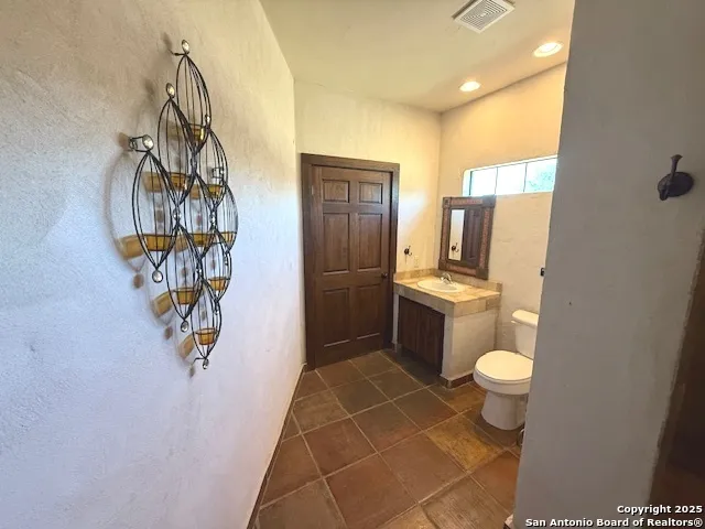 584 Tierra Linda Concan, TX 78838