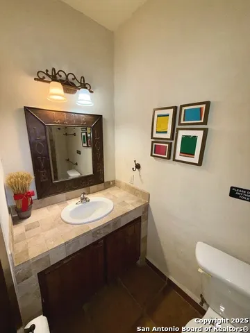 584 Tierra Linda Concan, TX 78838
