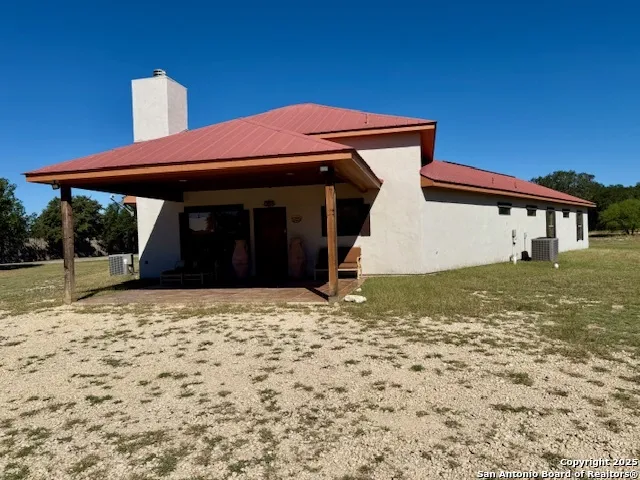 584 Tierra Linda Concan, TX 78838