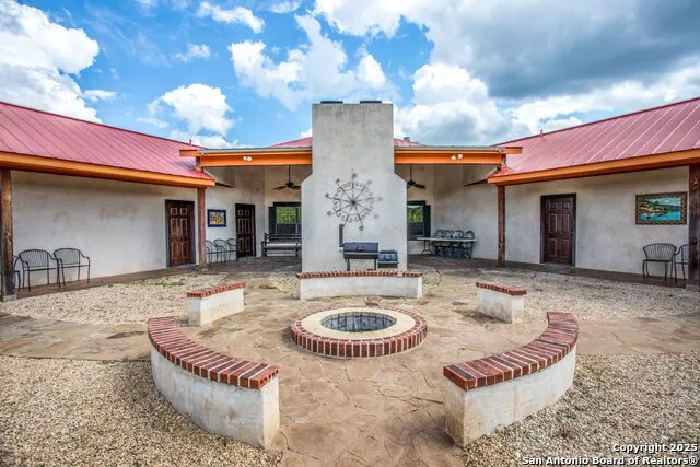 584 Tierra Linda Concan, TX 78838