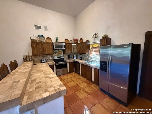 584 Tierra Linda Concan, TX 78838