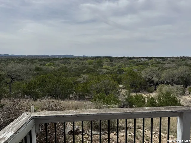620 Lake Forest Pipe Creek, TX 78063