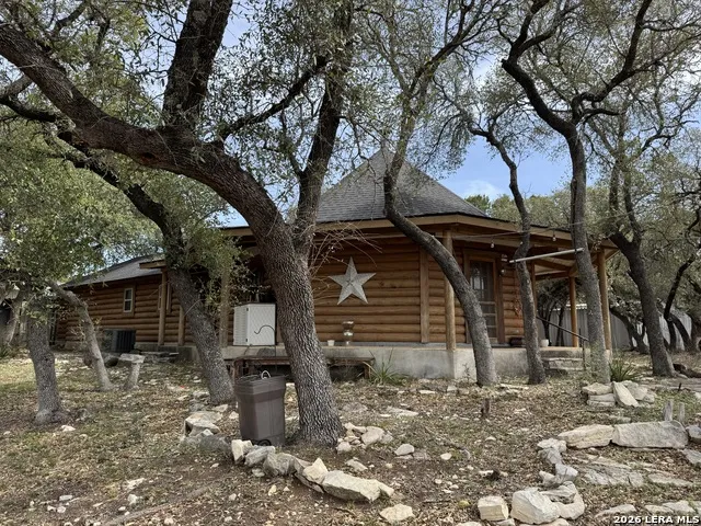 620 Lake Forest Pipe Creek, TX 78063