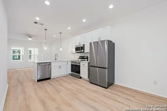 1502 S Walters San Antonio, TX 78210