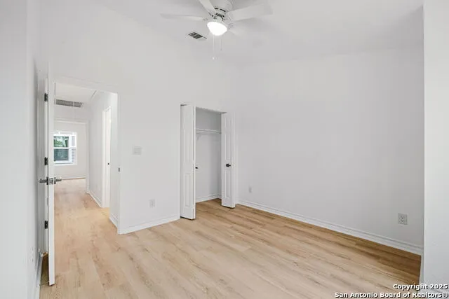 1502 S Walters San Antonio, TX 78210