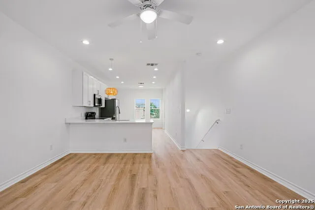 1502 S Walters San Antonio, TX 78210