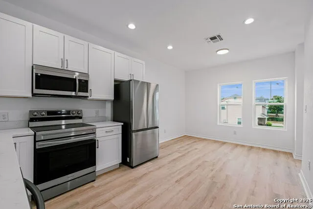1502 S Walters San Antonio, TX 78210