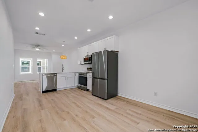 1502 S Walters San Antonio, TX 78210